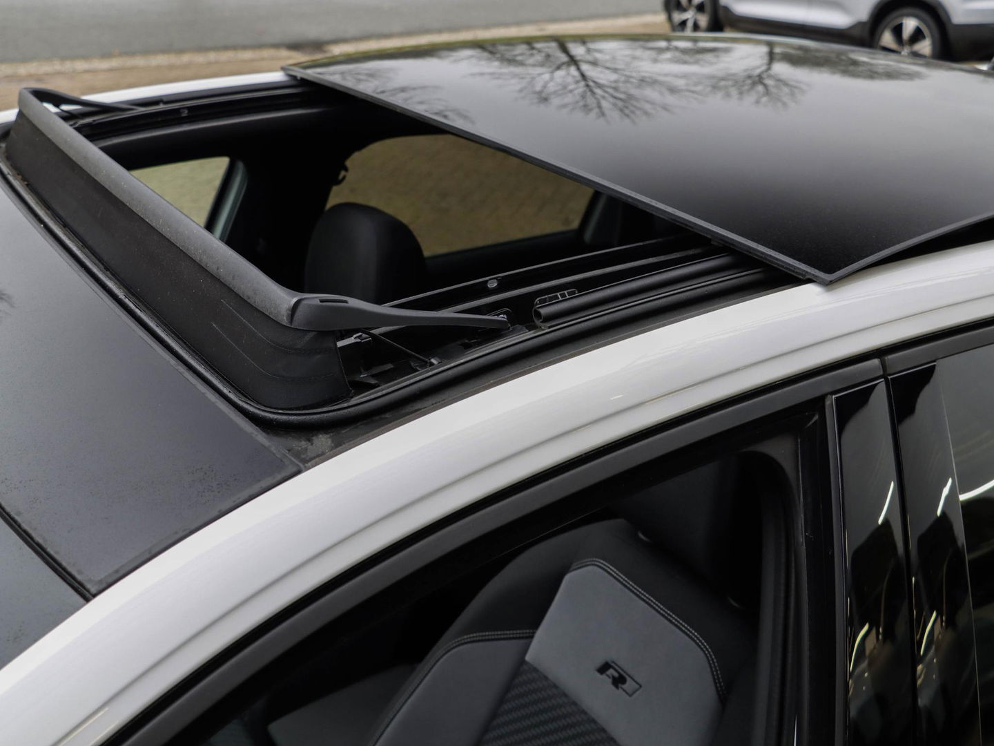 Volkswagen Polo 1.0 TSI 116pk DSG Highline Business R-Line 3x Pano 17'' LMV