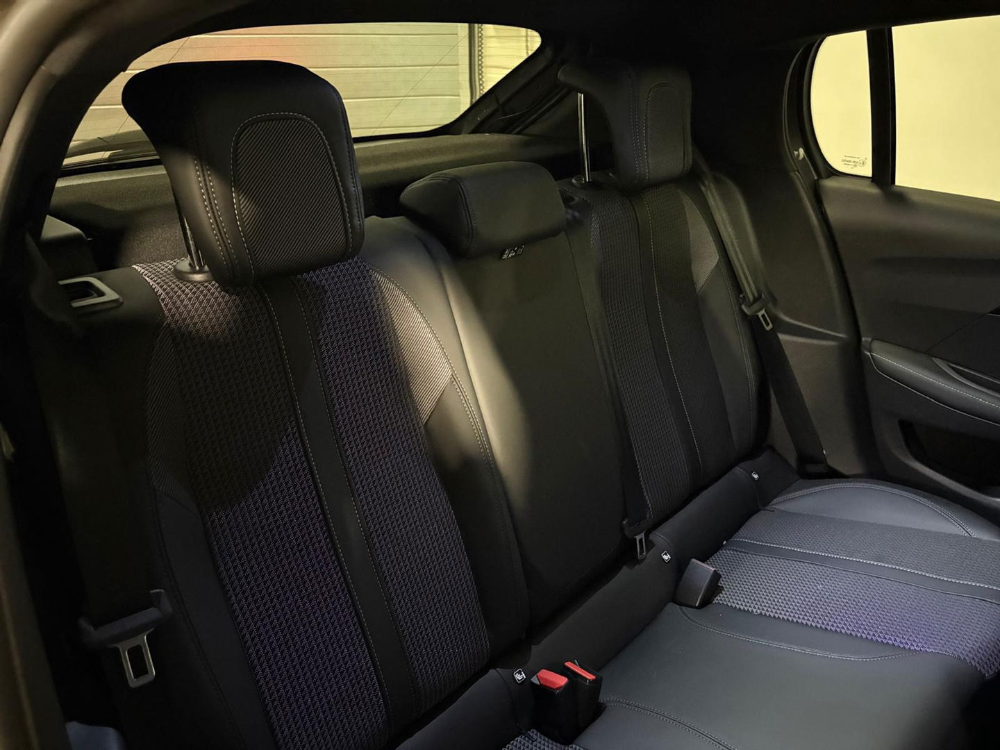 Peugeot 208 1.2 PureTech 100 GT PANO KEYLESS VOL'