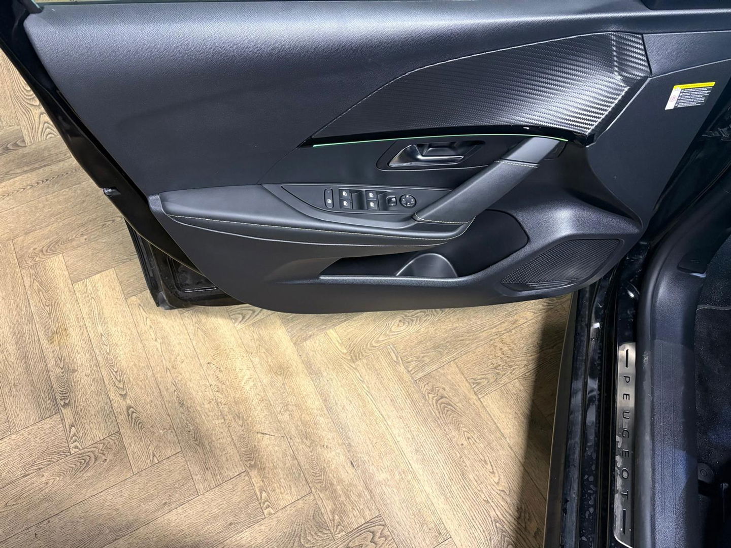 Peugeot 208 1.2 PureTech 100 GT PANO KEYLESS VOL'