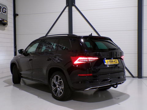 Škoda Kodiaq 1.5 TSI Sportline Business "Origineel NL!" Trekhaak Apple-Carplay Sportstoelen Camera Stoelverwarming Virtual Canton