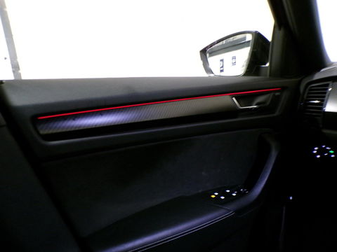 Škoda Kodiaq 1.5 TSI Sportline Business "Origineel NL!" Trekhaak Apple-Carplay Sportstoelen Camera Stoelverwarming Virtual Canton