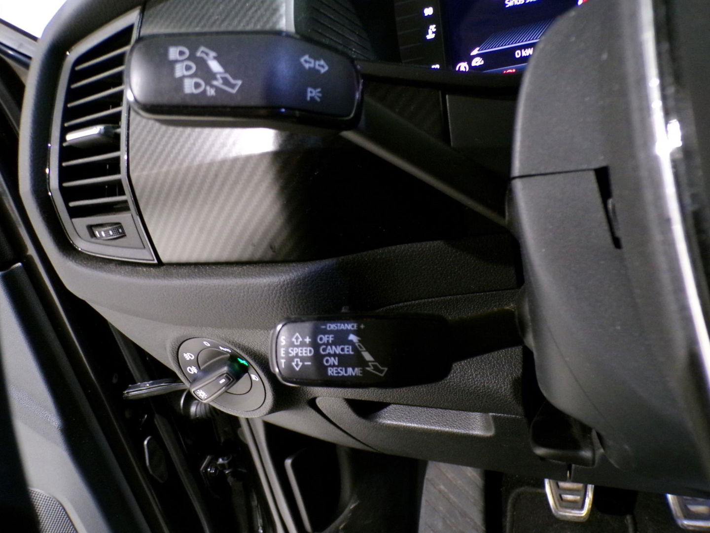 Škoda Kodiaq 1.5 TSI Sportline Business "Origineel NL!" Trekhaak Apple-Carplay Sportstoelen Camera Stoelverwarming Virtual Canton