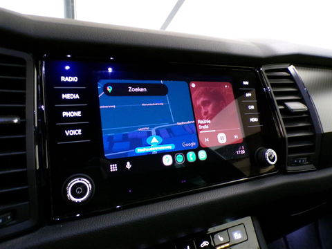 Škoda Kodiaq 1.5 TSI Sportline Business "Origineel NL!" Trekhaak Apple-Carplay Sportstoelen Camera Stoelverwarming Virtual Canton