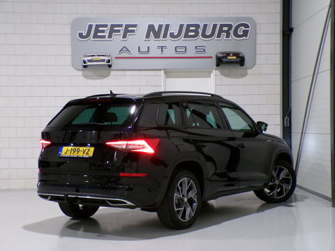 Škoda Kodiaq 1.5 TSI Sportline Business "Origineel NL!" Trekhaak Apple-Carplay Sportstoelen Camera Stoelverwarming Virtual Canton