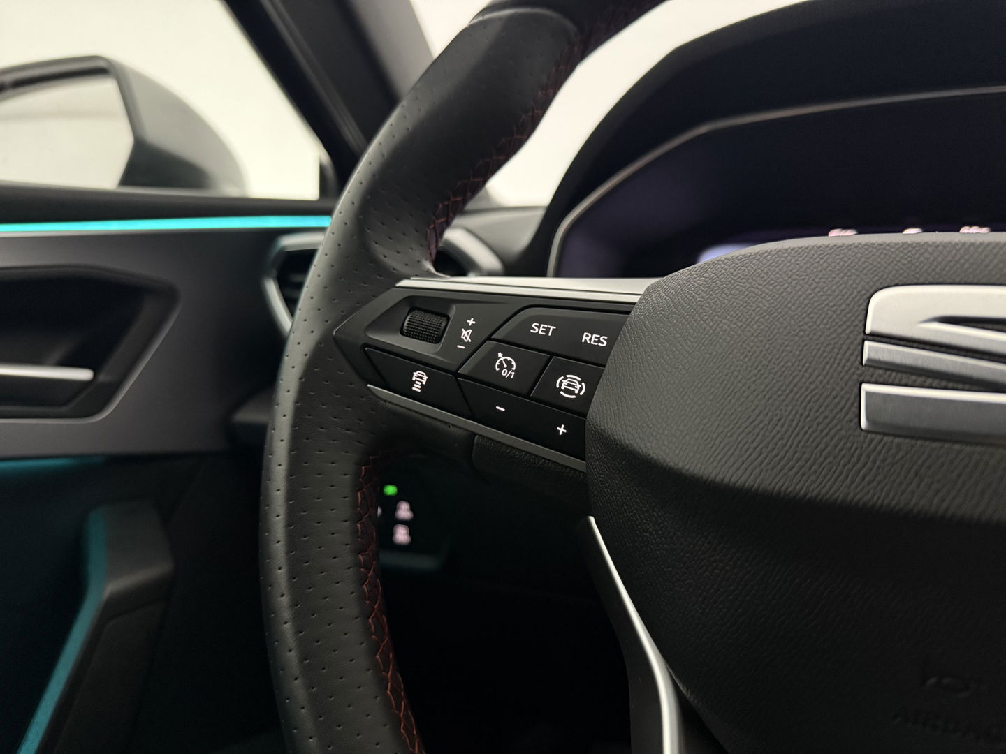 SEAT Leon 1.4 TSI eHybrid PHEV FR | SOH 94% | Virtual | Sfeer | Adap. Cruise | Carplay | Parkeersens. | NAP