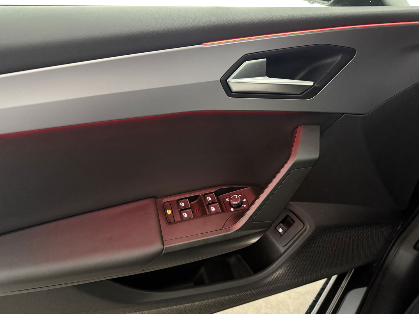 SEAT Leon 1.4 TSI eHybrid PHEV FR | SOH 94% | Virtual | Sfeer | Adap. Cruise | Carplay | Parkeersens. | NAP