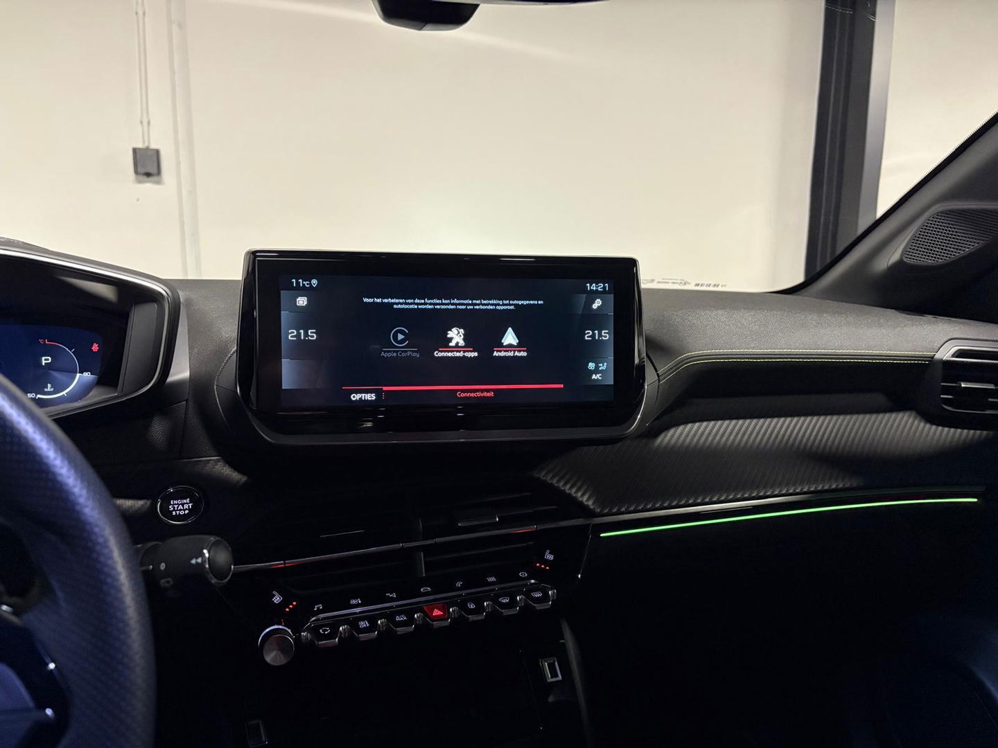 Peugeot 208 1.2 PureTech 100 GT PANO KEYLESS