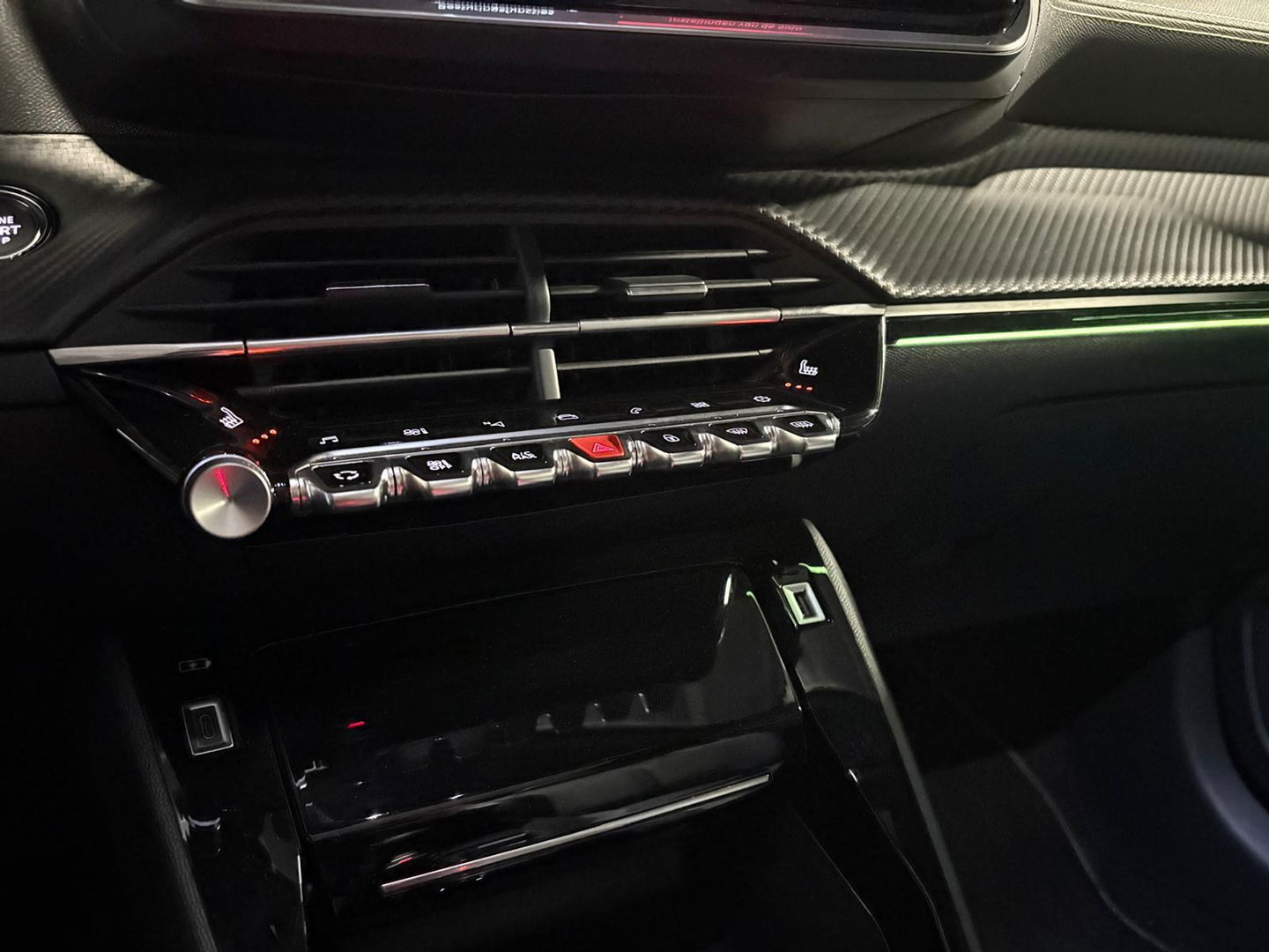 Peugeot 208 1.2 PureTech 100 GT PANO KEYLESS