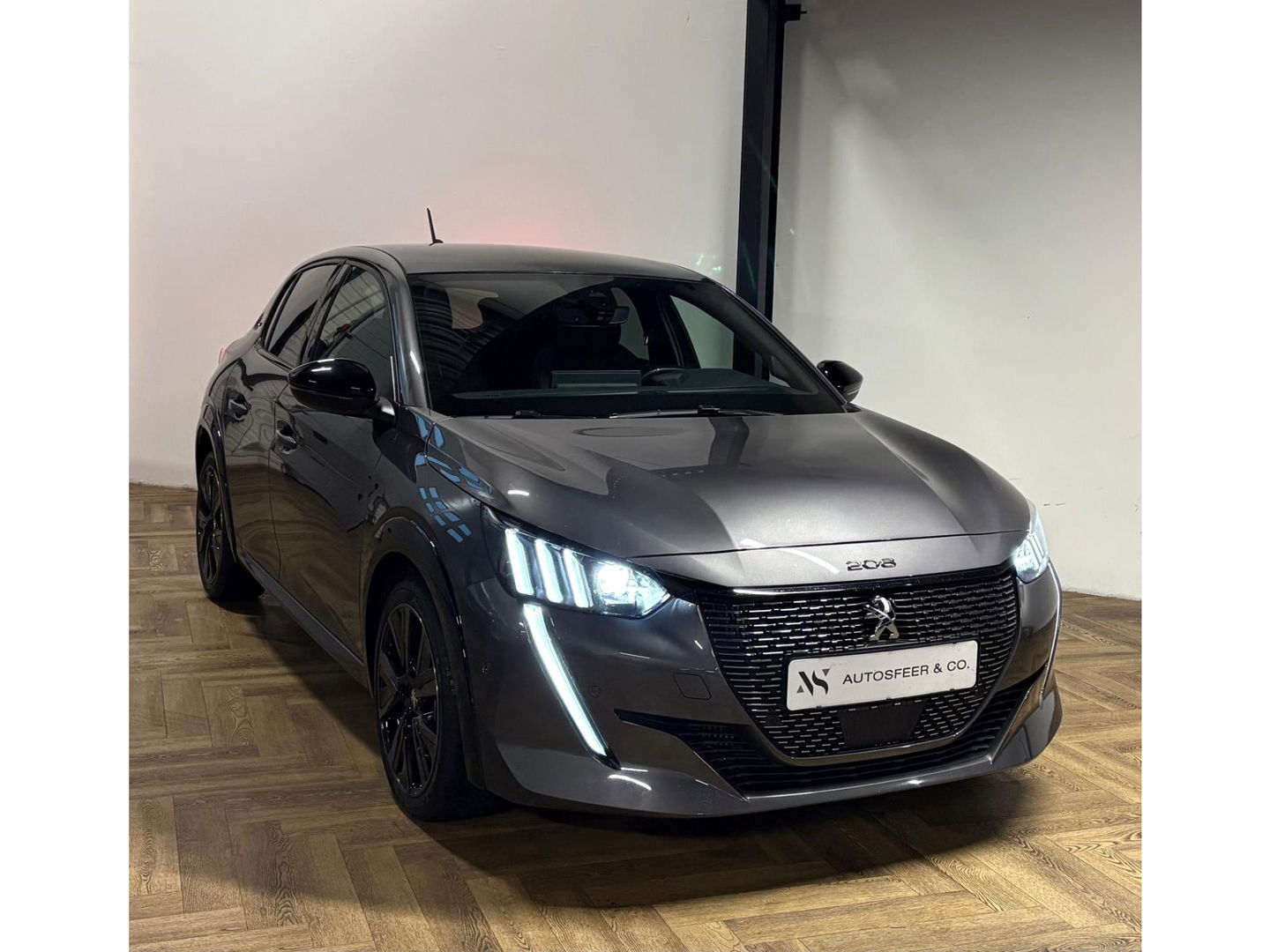 Peugeot 208 1.2 PureTech 100 GT PANO KEYLESS