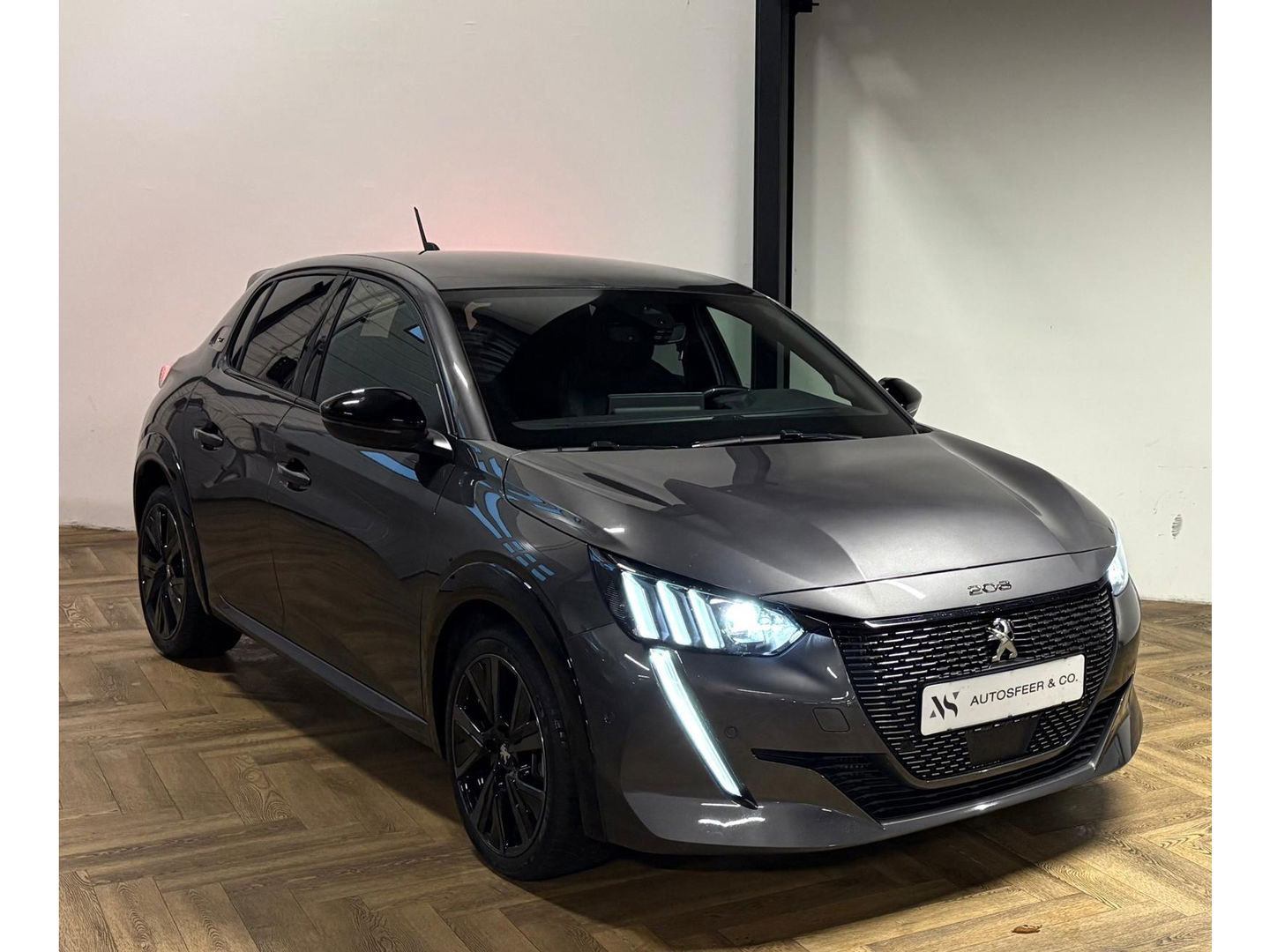 Peugeot 208 1.2 PureTech 100 GT PANO KEYLESS