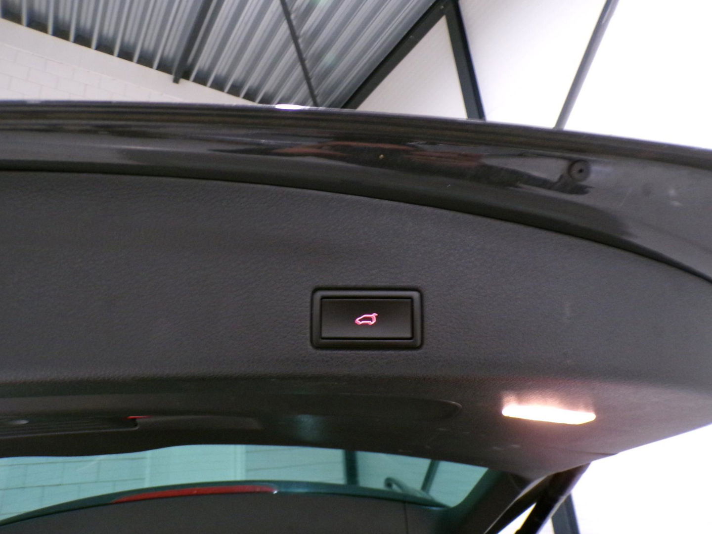 SEAT Alhambra 2.0 TDI Connect 7P "7 Persoons" Trekhaak Apple-Carplay Camera Stoelverwarming Navigatie Elektrische-Deuren Keyless