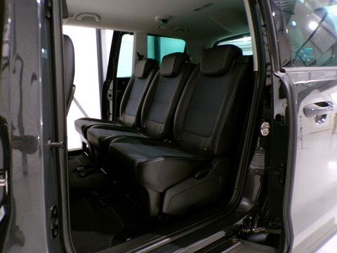 SEAT Alhambra 2.0 TDI Connect 7P "7 Persoons" Trekhaak Apple-Carplay Camera Stoelverwarming Navigatie Elektrische-Deuren Keyless