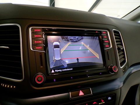SEAT Alhambra 2.0 TDI Connect 7P "7 Persoons" Trekhaak Apple-Carplay Camera Stoelverwarming Navigatie Elektrische-Deuren Keyless