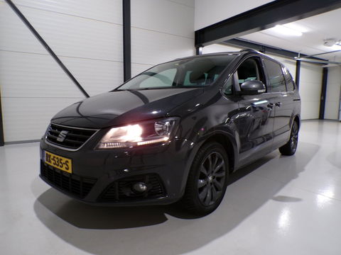 SEAT Alhambra 2.0 TDI Connect 7P "7 Persoons" Trekhaak Apple-Carplay Camera Stoelverwarming Navigatie Elektrische-Deuren Keyless