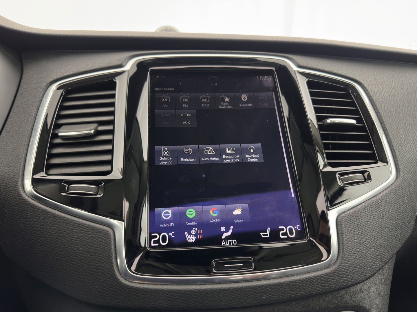 Volvo XC90 2.0 D5 AWD Inscription ( 7-Pers ) Aut. *PANO | LUXURY-LEATHER | FULL-LED | MEMORY-PACK | LANE-ASSIST | PDC | ECC | KEYLESS | DAB | NAVI-FULLMAP | ADAPTIVE-CRUISE | HEATED-SPORTSEATS | DIGI-COCKPIT | 19''ALU*