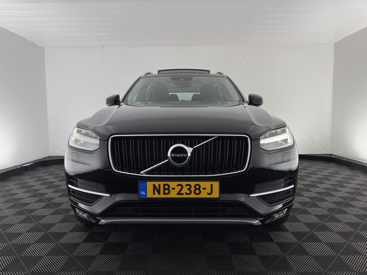 Volvo XC90 2.0 D5 AWD Inscription ( 7-Pers ) Aut. *PANO | LUXURY-LEATHER | FULL-LED | MEMORY-PACK | LANE-ASSIST | PDC | ECC | KEYLESS | DAB | NAVI-FULLMAP | ADAPTIVE-CRUISE | HEATED-SPORTSEATS | DIGI-COCKPIT | 19''ALU*