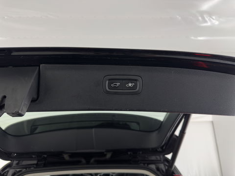 Volvo XC90 2.0 D5 AWD Inscription ( 7-Pers ) Aut. *PANO | LUXURY-LEATHER | FULL-LED | MEMORY-PACK | LANE-ASSIST | PDC | ECC | KEYLESS | DAB | NAVI-FULLMAP | ADAPTIVE-CRUISE | HEATED-SPORTSEATS | DIGI-COCKPIT | 19''ALU*