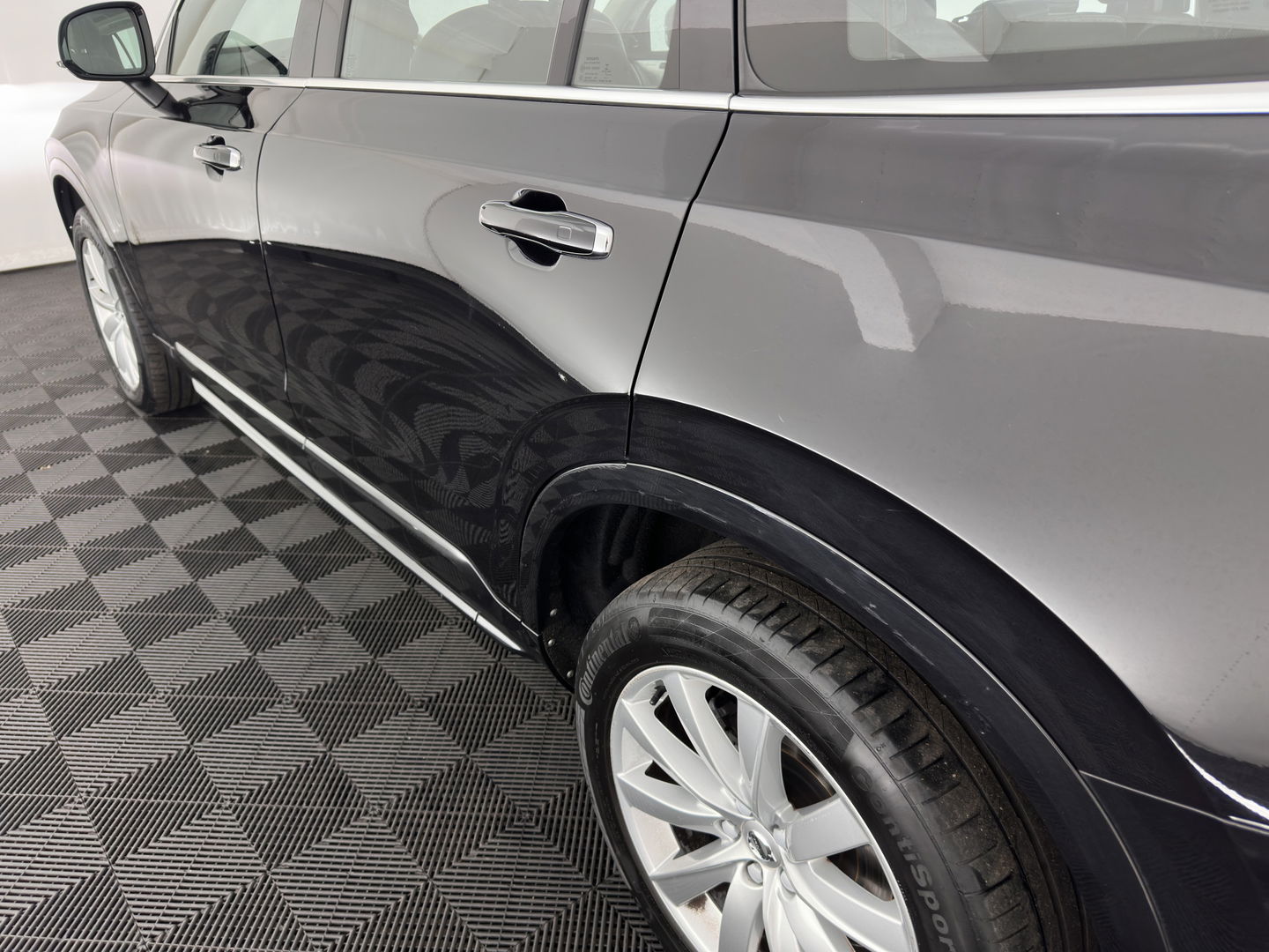 Volvo XC90 2.0 D5 AWD Inscription ( 7-Pers ) Aut. *PANO | LUXURY-LEATHER | FULL-LED | MEMORY-PACK | LANE-ASSIST | PDC | ECC | KEYLESS | DAB | NAVI-FULLMAP | ADAPTIVE-CRUISE | HEATED-SPORTSEATS | DIGI-COCKPIT | 19''ALU*