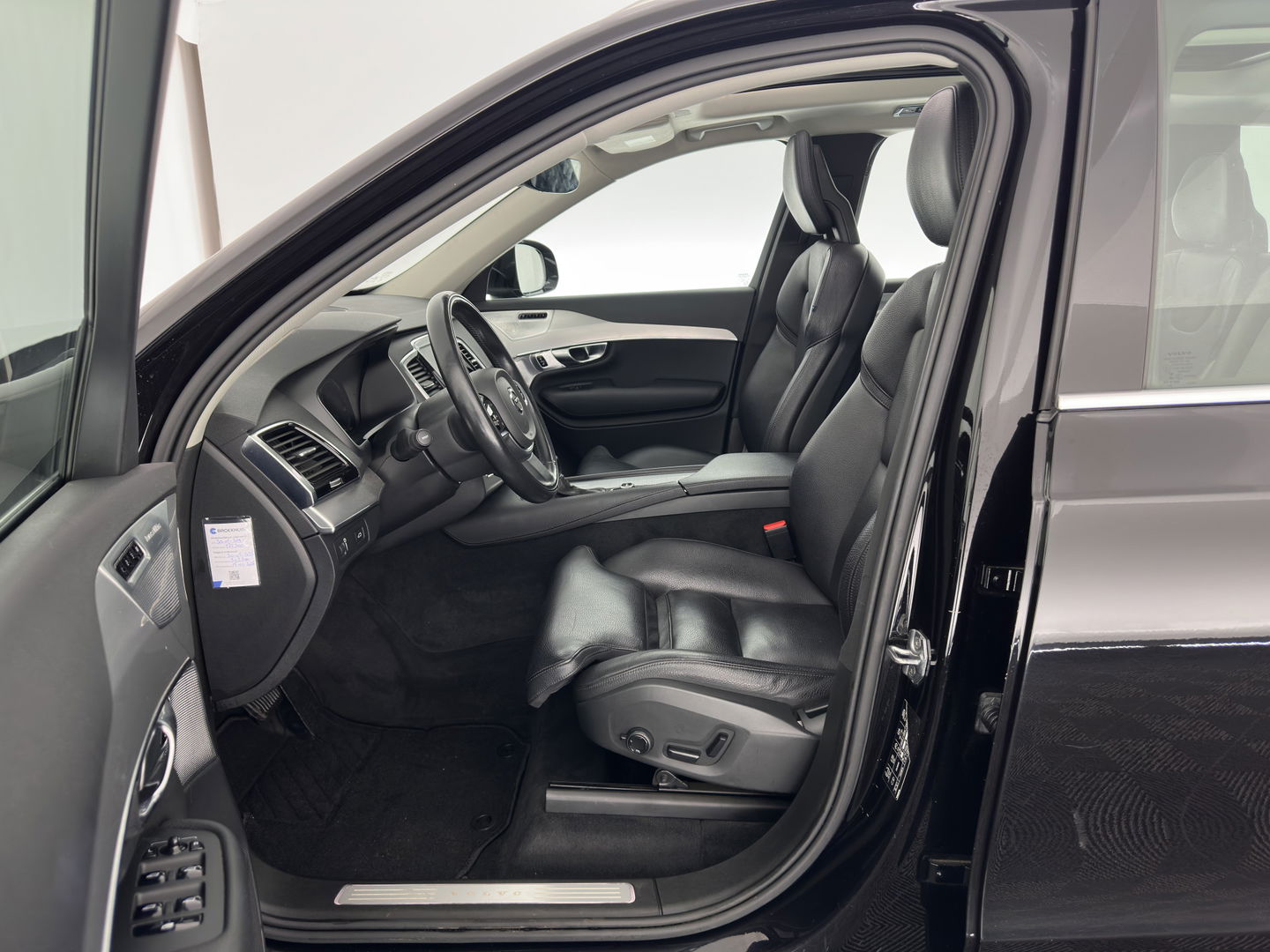 Volvo XC90 2.0 D5 AWD Inscription ( 7-Pers ) Aut. *PANO | LUXURY-LEATHER | FULL-LED | MEMORY-PACK | LANE-ASSIST | PDC | ECC | KEYLESS | DAB | NAVI-FULLMAP | ADAPTIVE-CRUISE | HEATED-SPORTSEATS | DIGI-COCKPIT | 19''ALU*