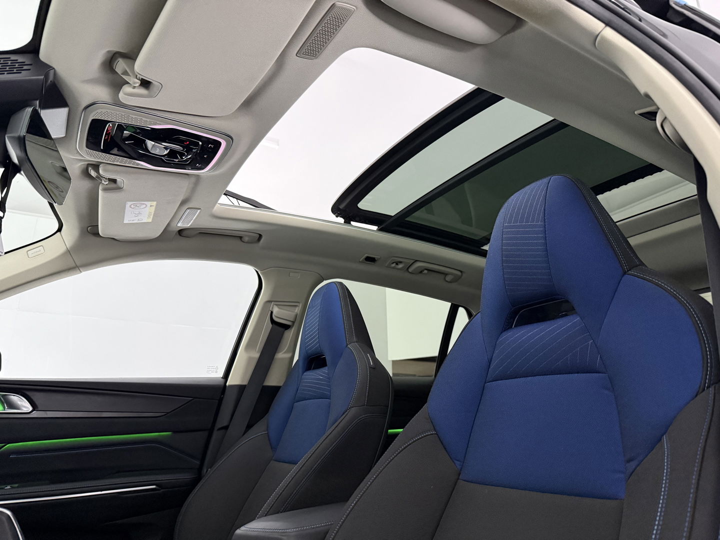 Lynk Co 01 1.5 | SOH 97% | Pano | Sfeerverl. | 360° | Virtual | Memory | Adap. Cruise | Carplay | NAP