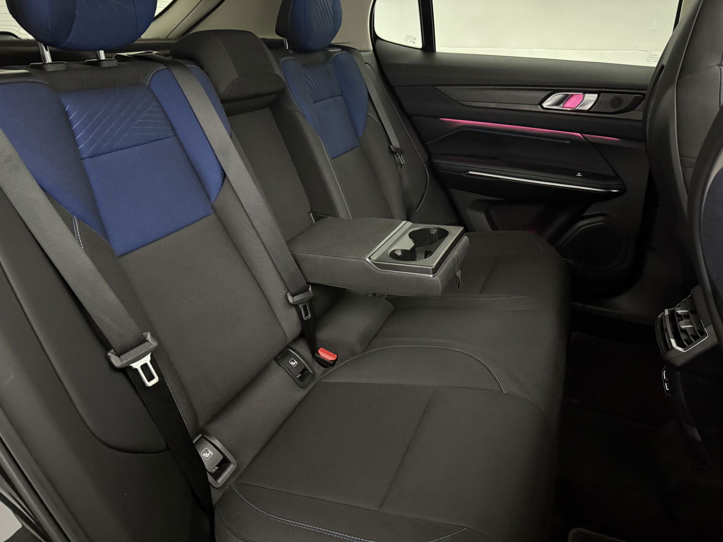 Lynk Co 01 1.5 | SOH 97% | Pano | Sfeerverl. | 360° | Virtual | Memory | Adap. Cruise | Carplay | NAP