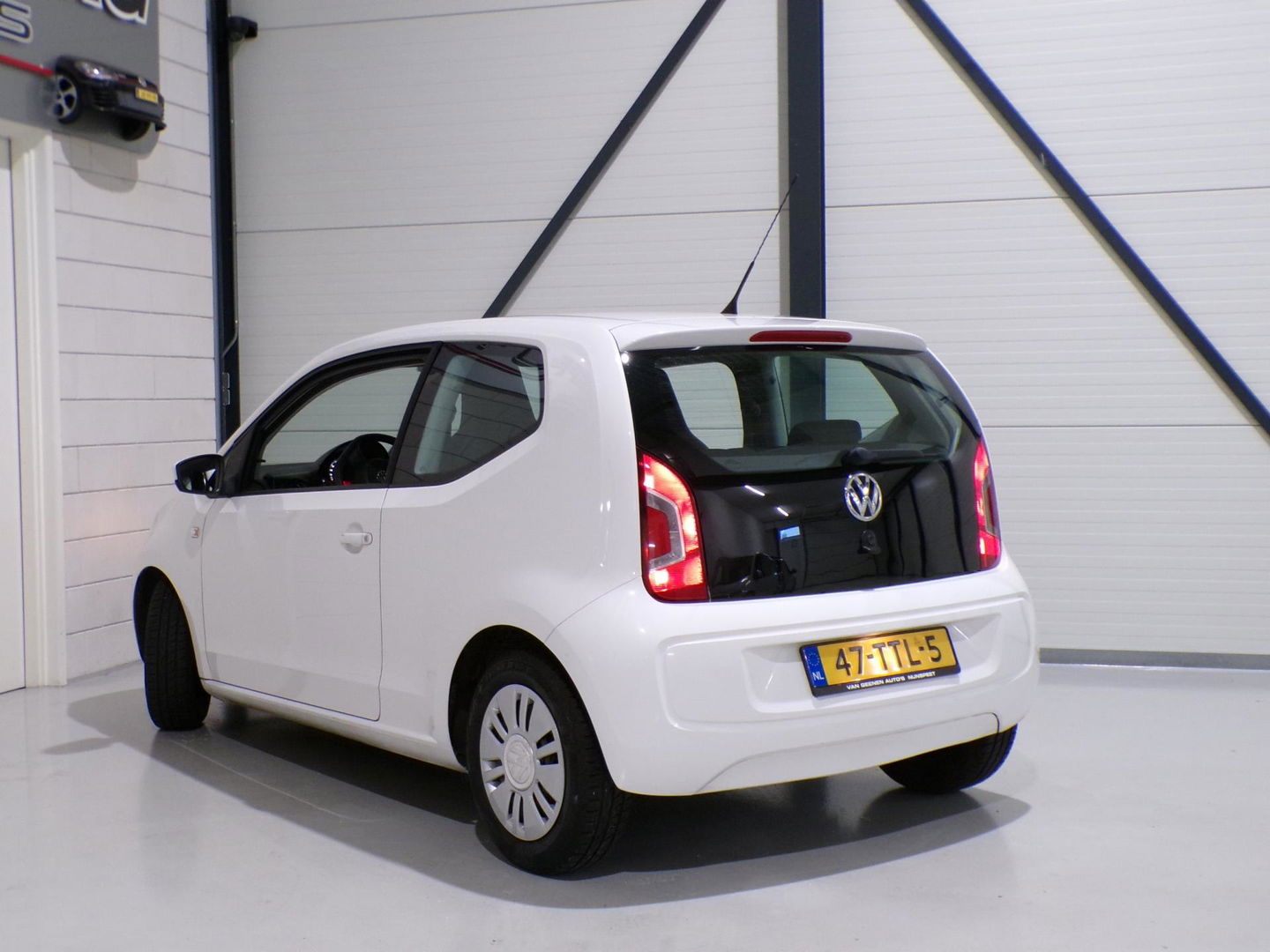 Volkswagen up! 1.0 move up! "Origineel NL!" Navigatie Bluetooth Airco Elektrische-ramen Garantie