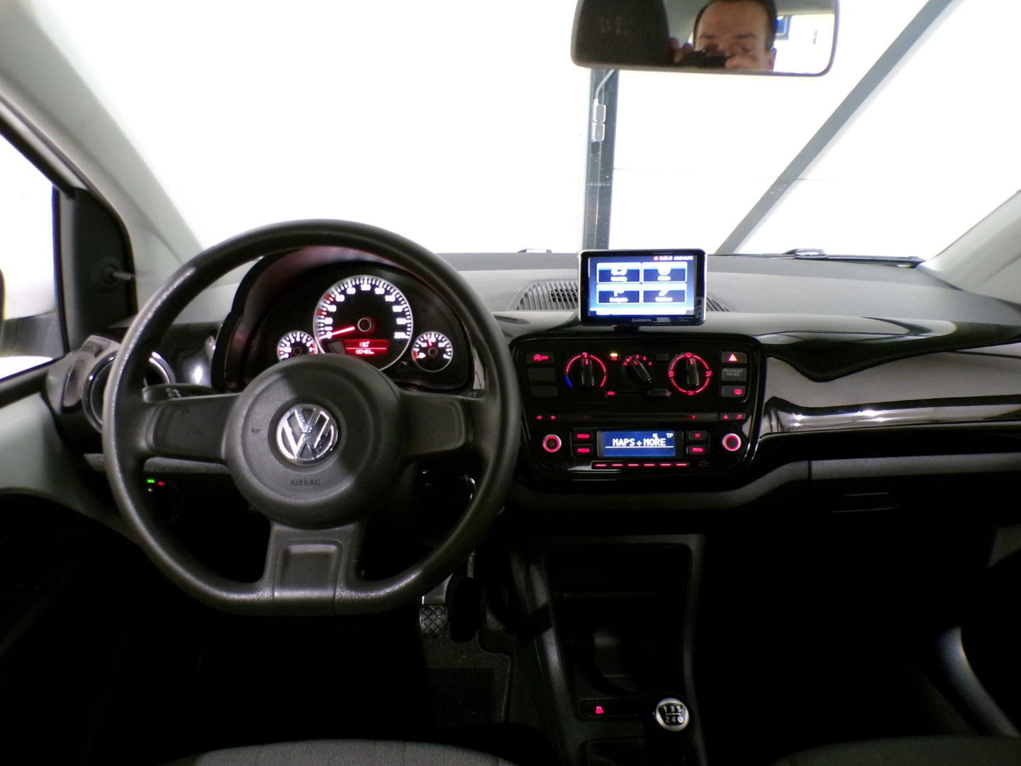 Volkswagen up! 1.0 move up! "Origineel NL!" Navigatie Bluetooth Airco Elektrische-ramen Garantie