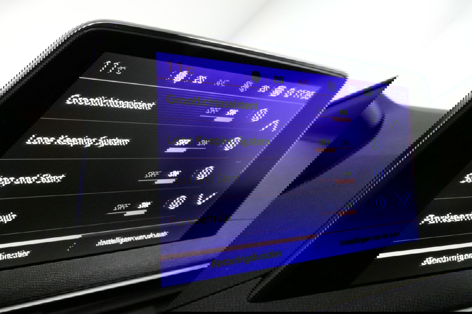 Peugeot 3008 1.2 PureTech GT Line / Apple carplay - Android Auto / Achteruitrijcamera / Navigatie / DAB+ / Dodehoek detectie / Cruise Control / 19'' LMV / Full LED / Keyless