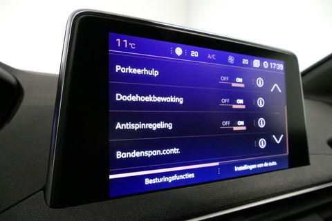 Peugeot 3008 1.2 PureTech GT Line / Apple carplay - Android Auto / Achteruitrijcamera / Navigatie / DAB+ / Dodehoek detectie / Cruise Control / 19'' LMV / Full LED / Keyless