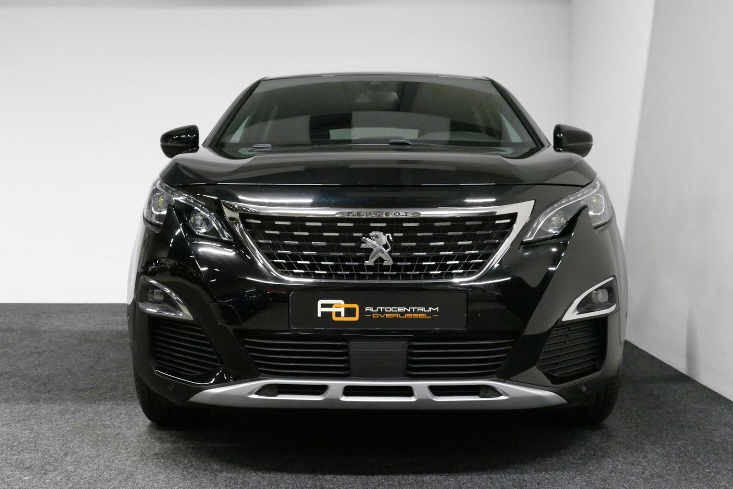 Peugeot 3008 1.2 PureTech GT Line / Apple carplay - Android Auto / Achteruitrijcamera / Navigatie / DAB+ / Dodehoek detectie / Cruise Control / 19'' LMV / Full LED / Keyless