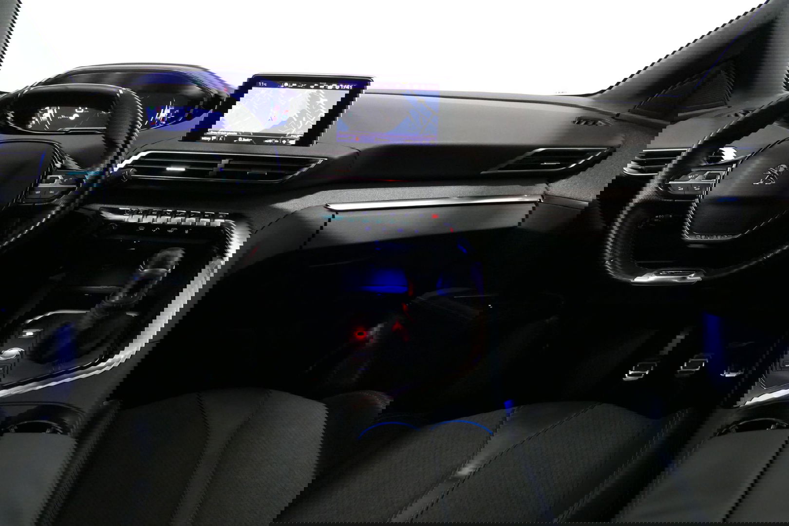 Peugeot 3008 1.2 PureTech GT Line / Apple carplay - Android Auto / Achteruitrijcamera / Navigatie / DAB+ / Dodehoek detectie / Cruise Control / 19'' LMV / Full LED / Keyless