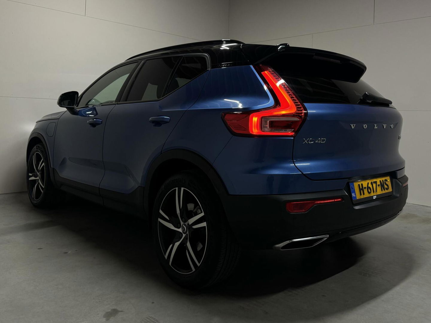 Volvo XC40 1.5 T5 Recharge R-Design Pano ACC Camera CarPlay NAP