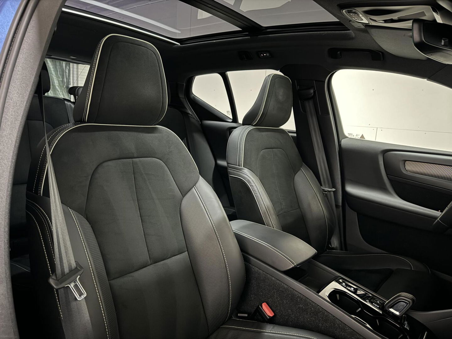 Volvo XC40 1.5 T5 Recharge R-Design Pano ACC Camera CarPlay NAP