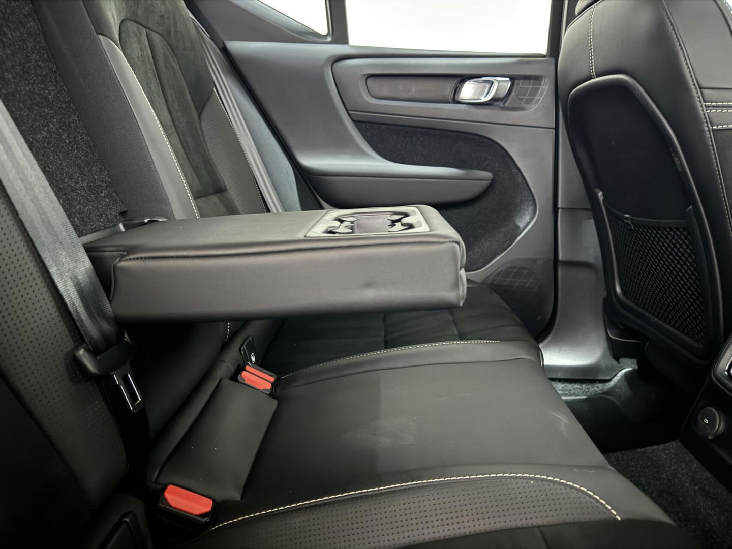 Volvo XC40 1.5 T5 Recharge R-Design Pano ACC Camera CarPlay NAP