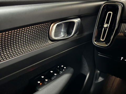 Volvo XC40 1.5 T5 Recharge R-Design Pano ACC Camera CarPlay NAP