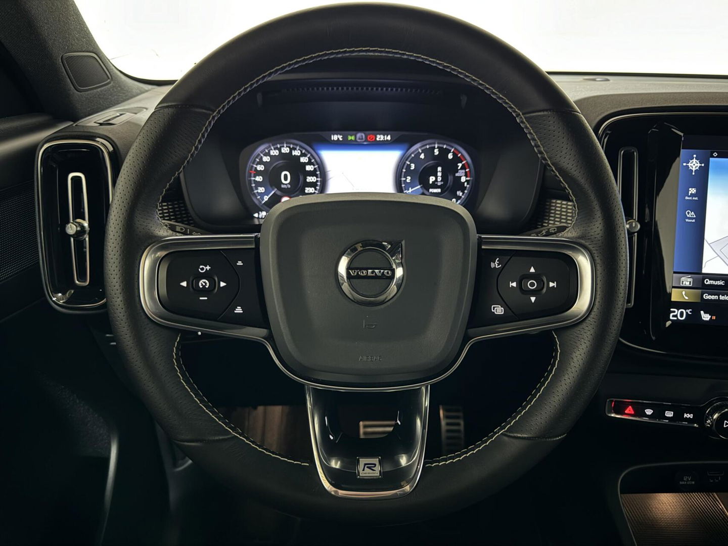 Volvo XC40 1.5 T5 Recharge R-Design Pano ACC Camera CarPlay NAP