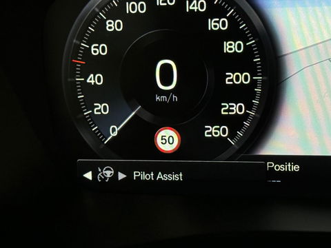 Volvo XC40 1.5 T5 Recharge R-Design Pano ACC Camera CarPlay NAP