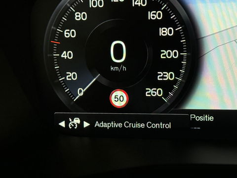 Volvo XC40 1.5 T5 Recharge R-Design Pano ACC Camera CarPlay NAP