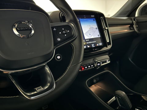 Volvo XC40 1.5 T5 Recharge R-Design Pano ACC Camera CarPlay NAP