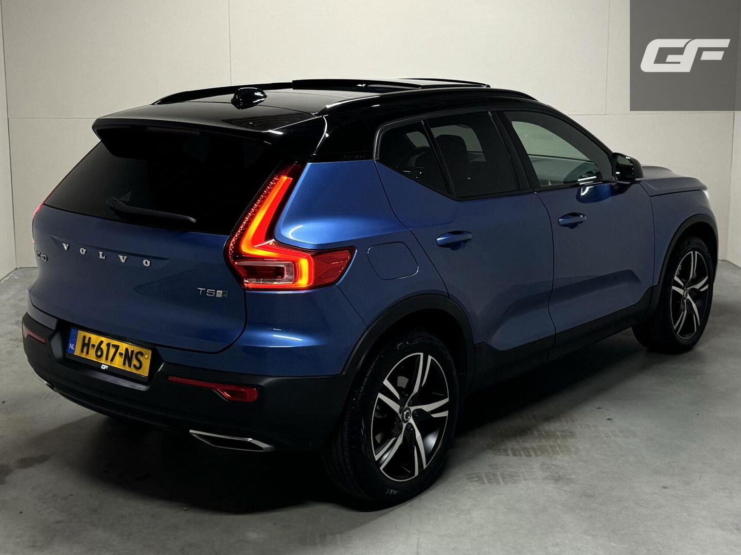 Volvo XC40 1.5 T5 Recharge R-Design Pano ACC Camera CarPlay NAP
