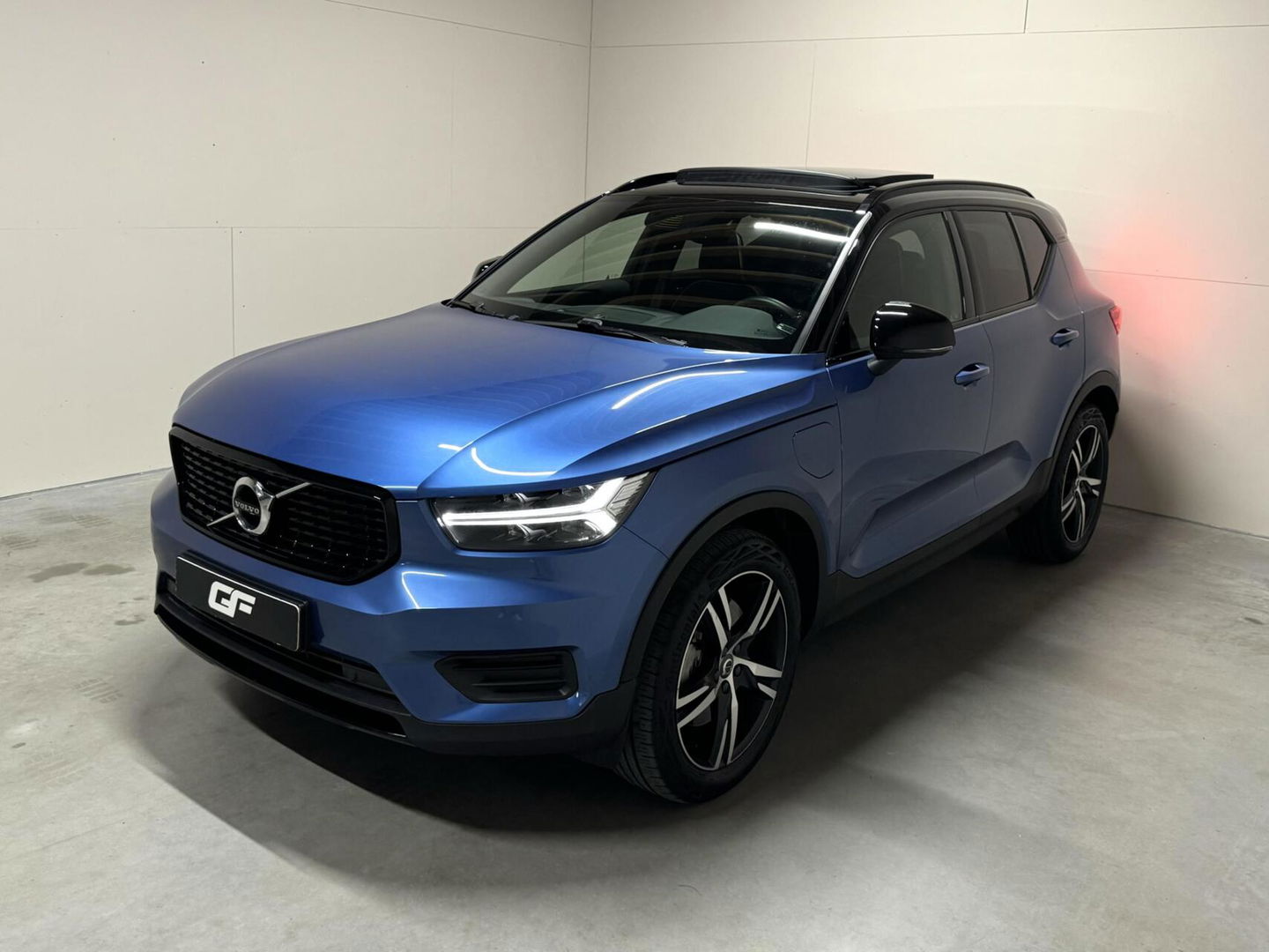 Volvo XC40 1.5 T5 Recharge R-Design Pano ACC Camera CarPlay NAP