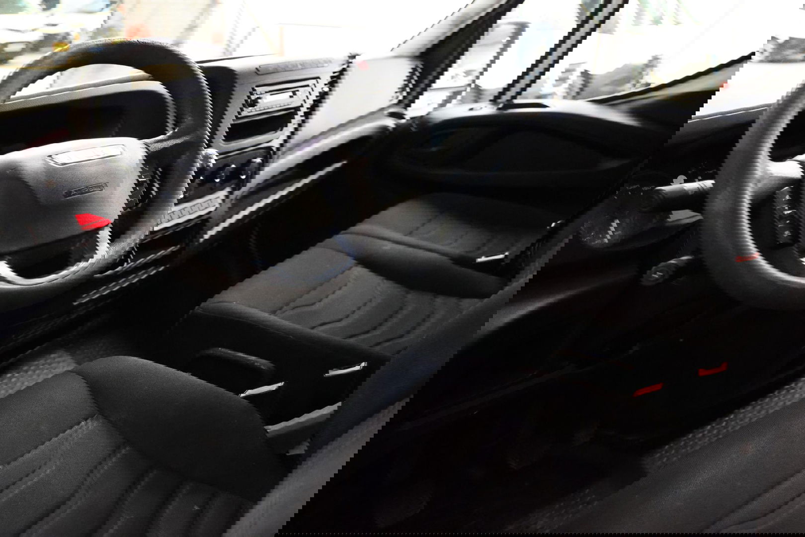 Iveco Daily 35C13V DUBBEL LUCHT 3500KG TREKHAAK