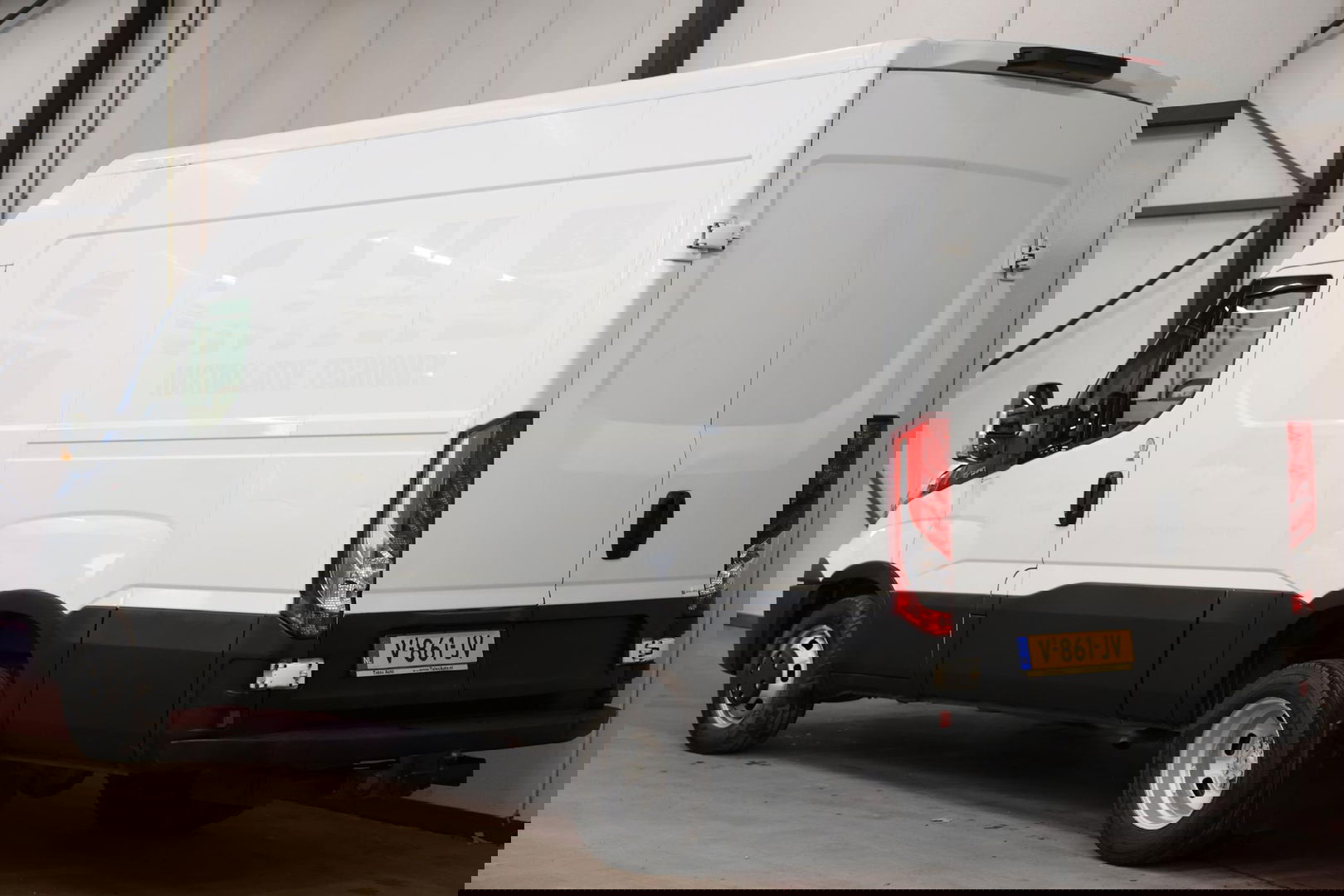 Iveco Daily 35C13V DUBBEL LUCHT 3500KG TREKHAAK