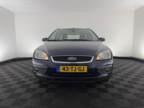 Ford FOCUS Wagon 1.6-16V Futura *AIRCO | CRUISE | COMFORT-SEATS | TOWBAR | 16''ALU*