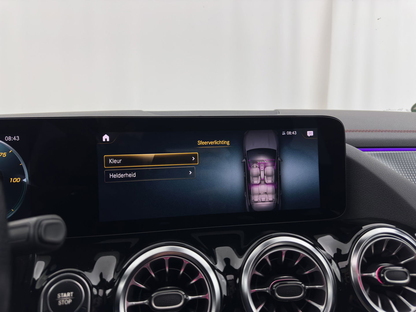 Mercedes-Benz EQA 250 Business Solution AMG 67 kWh [ 3-Fase ] { SOH-98% } (INCL-BTW) *AUT | PANO | NAVI-FULLMAP | LEATHER-MICORFIBRE | AMBIENT-LIGHT | KEYLESS | LANE-ASSIST | DYNAMIC-SELECT | PRIVACY-GLASS | DAB | CAMERA | DIGI-COCKPIT | HEATED-SPORTSEAT | CRUISE |