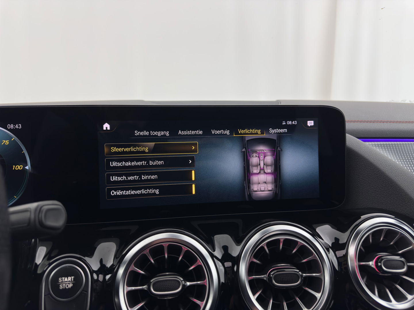 Mercedes-Benz EQA 250 Business Solution AMG 67 kWh [ 3-Fase ] { SOH-98% } (INCL-BTW) *AUT | PANO | NAVI-FULLMAP | LEATHER-MICORFIBRE | AMBIENT-LIGHT | KEYLESS | LANE-ASSIST | DYNAMIC-SELECT | PRIVACY-GLASS | DAB | CAMERA | DIGI-COCKPIT | HEATED-SPORTSEAT | CRUISE |