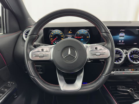 Mercedes-Benz EQA 250 Business Solution AMG 67 kWh [ 3-Fase ] { SOH-98% } (INCL-BTW) *AUT | PANO | NAVI-FULLMAP | LEATHER-MICORFIBRE | AMBIENT-LIGHT | KEYLESS | LANE-ASSIST | DYNAMIC-SELECT | PRIVACY-GLASS | DAB | CAMERA | DIGI-COCKPIT | HEATED-SPORTSEAT | CRUISE |