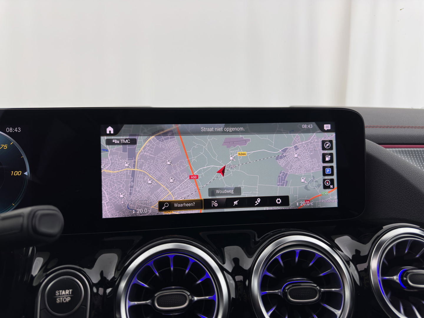 Mercedes-Benz EQA 250 Business Solution AMG 67 kWh [ 3-Fase ] { SOH-98% } (INCL-BTW) *AUT | PANO | NAVI-FULLMAP | LEATHER-MICORFIBRE | AMBIENT-LIGHT | KEYLESS | LANE-ASSIST | DYNAMIC-SELECT | PRIVACY-GLASS | DAB | CAMERA | DIGI-COCKPIT | HEATED-SPORTSEAT | CRUISE |