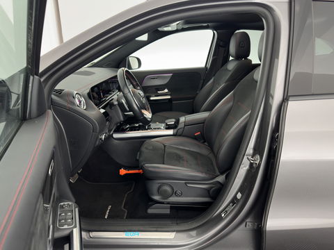 Mercedes-Benz EQA 250 Business Solution AMG 67 kWh [ 3-Fase ] { SOH-98% } (INCL-BTW) *AUT | PANO | NAVI-FULLMAP | LEATHER-MICORFIBRE | AMBIENT-LIGHT | KEYLESS | LANE-ASSIST | DYNAMIC-SELECT | PRIVACY-GLASS | DAB | CAMERA | DIGI-COCKPIT | HEATED-SPORTSEAT | CRUISE |