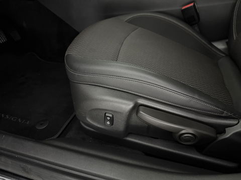 Opel Insignia 1.5 Turbo Business Executive | Carplay | Trekh. | Cruise | Navi | Parkeersens. | Keyless | NAP